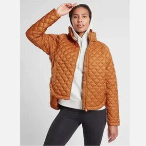 Athleta Whisper Featherless Quilted Puffer in Burnt Orange